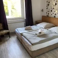 Fettehenne Gästehaus, hotel u gradu Erkrat