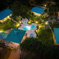 New Caribe Point Lodge Cahuita, hotelli kohteessa Cahuita