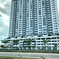 Meridin Bayvue Serviced Apt, hotel near Seletar Airport - XSP, Kampong Kuala Masai