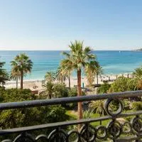 Menton में, होटल Hôtel Vacances Bleues Royal Westminster