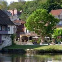 Logis hotel les flots bleus, hotel en Beaulieu-sur-Dordogne