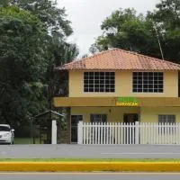 Hostel Guayacan, хотел в Puerto Armuelles