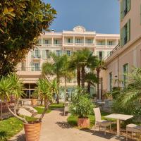 H&ocirc;tel Vacances Bleues Balmoral, hotel em Menton