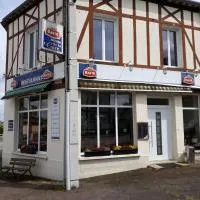 Hotel De La Gare, hotel u gradu Sainte-Gauburge-Sainte-Colombe