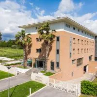 Ardeatina Park Hotel, hotel u gradu 'Castel di Leva'