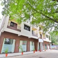 Hotel Ambica, hotel em Daman