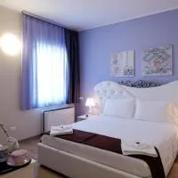 Albergo Trattoria Italia, hotell sihtkohas Desenzano del Garda