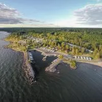 Askeviks Camping & Stugor, hótel í Sjötorp