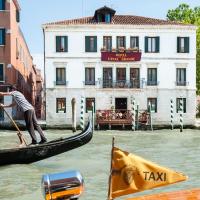 Canal Grande, hotel a Venezia, Santa Croce