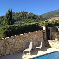 appartement en rez de villa, Hotel in Gattières