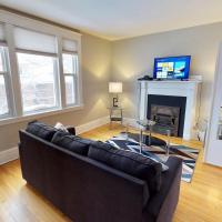 Bright, Clean, Private. In the Heart of Downtown! Parking, Wi-Fi and Netflix included