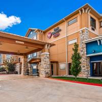 Best Western Plus Emerald Inn & Suites, hotel in Garden City