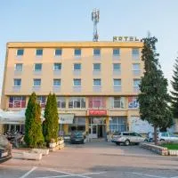 Prenoćište "NACIONAL", хотел в Prnjavor