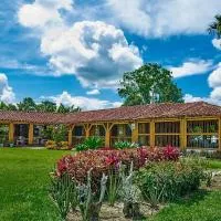 Finca Hotel La Negrita、モンテネグロのホテル