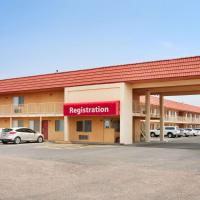 Travelodge by Wyndham Winslow, hotel near Winslow-Lindbergh Regional Airport - INW, Winslow