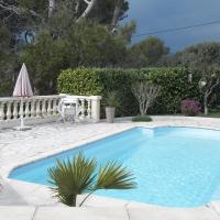 Charmante Villa à 15 min de Nice avec piscine, hotel in Blausasc