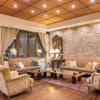 Country Club Hotel & Suites, Hotel in Mikro Chorio