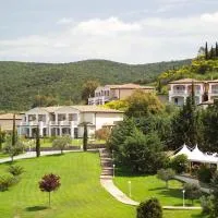 Il Pelagone Hotel & Golf Resort Toscana โรงแรมในกาวอร์ราโน