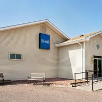 Travelodge by Wyndham Guernsey, hotel near Torrington Municipal Airport - TOR, Guernsey