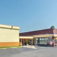 Days Inn by Wyndham Salem, Illinois – hotel w mieście Salem