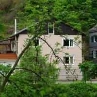 Ferienwohnung Bacharach: Bacharach'ta bir otel