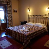 Dryades Guesthouse, hotel em Áno Khóra