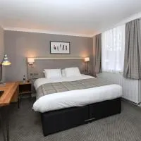 Green Lodge, Wirral by Marston's Inns, хотел в Хойлейк