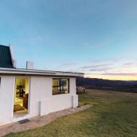 Swartberg Pass Cottages, hotel in Matjiesrivier