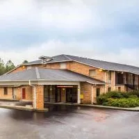 Econo Lodge Inn & Suites Lugoff, hotel en Lugoff