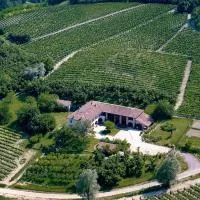 La Giribaldina Winery & Farmhouse, hotel in Calamandrana