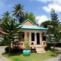 Riverside Palm Resort - Surat Thani, hotel en Ban Bang Pho