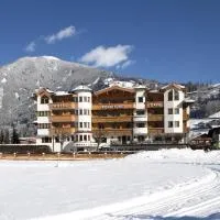 Hotel Riedl im Zillertal, hotel en Stumm