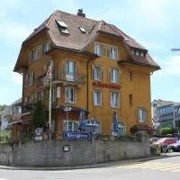 Hotel Glärnisch Hof – hotel w mieście Horgen