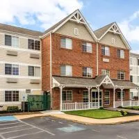 MainStay Suites Greenville Airport, hotel a Greer