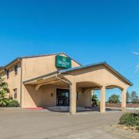 Quality Inn Corsicana, hotel near Corsicana Municipal (C. David Campbell Field) - CRS, Corsicana