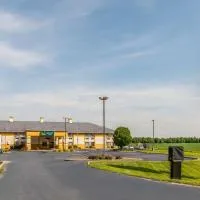 Quality Inn Lewisport: Lewisport şehrinde bir otel