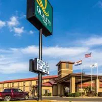 Quality Inn West Plains, hotelli kohteessa West Plains