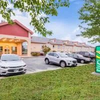 Quality Inn & Suites Carthage near Precious Moments Chapel, hotel u gradu 'Carthage'