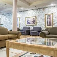 Якість Inn & Suits Palm Island в приміщенні Waterpark, готель у Батавії