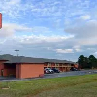 Econo Lodge Purcell، فندق في Purcell