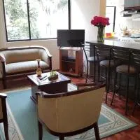 Lujoso departamento, hotel em Quito
