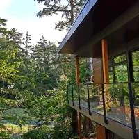 Storm Cove Suites, hotell i Ucluelet
