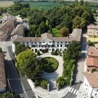Villa Di Tissano, hotel in Tissano