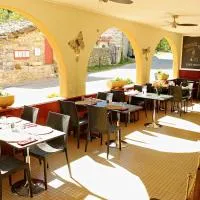 Auberge Le Romarin，Valgorge的飯店
