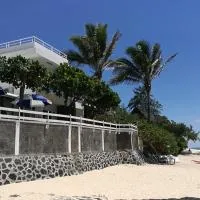 Blue Beryl Guest House, hotel a Blue Bay