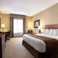 Days Inn & Suites by Wyndham Strathmore, hótel í Strathmore