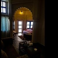 Dwivedi Hotels Palace On Steps, hotell i Ghats of Varanasi i Varanasi