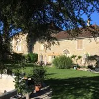Villa des Contamines، فندق في Crémieu