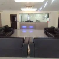 Hotel Mewah Impiana، فندق في كوتا بْهارو