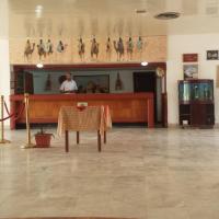 LES ZIBAN, отель рядом с аэропортом Biskra - BSK в городе Gueddacha